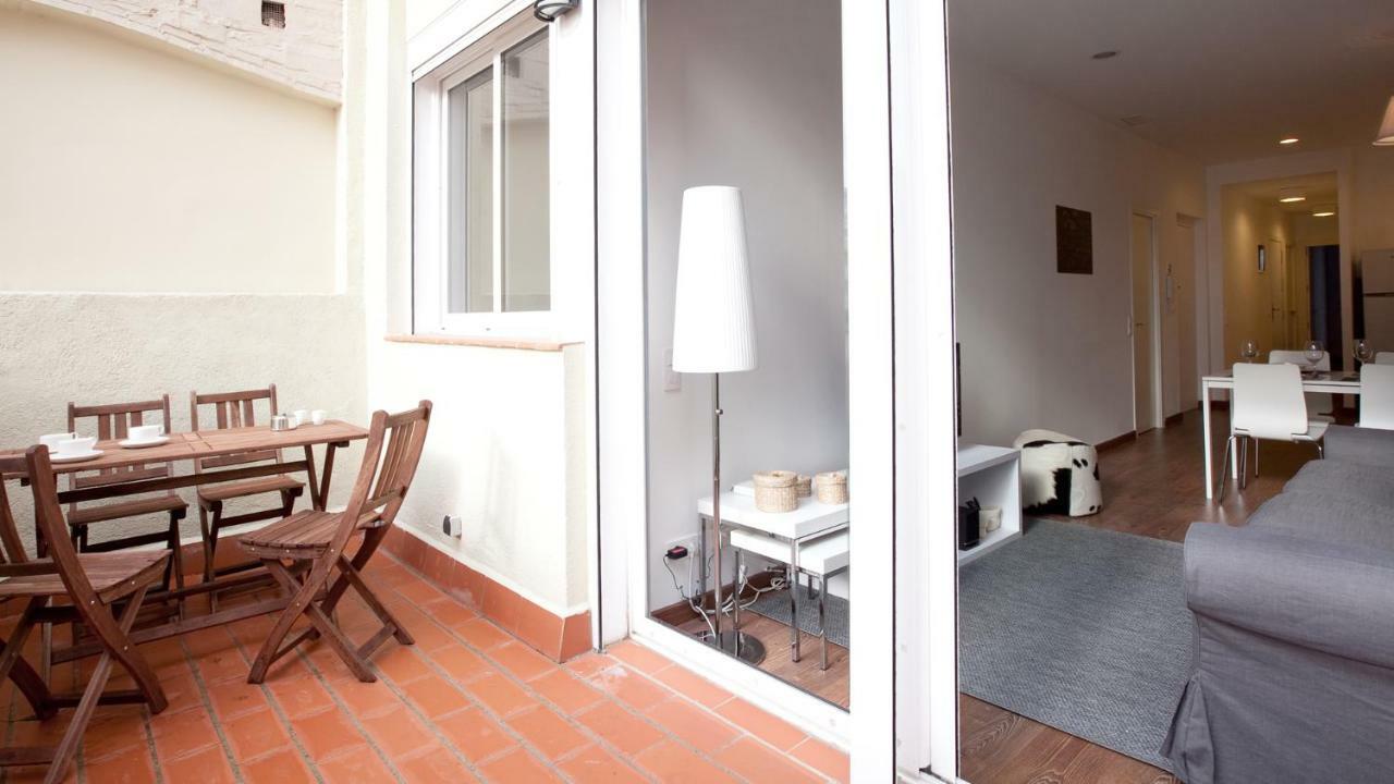 Blackandwhitehome Montjuïc-Fira Barcelona Exterior foto